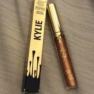 Kylie Cosmetics Makeup - NIB KYLIE JENNER Metal Matte Lipstick Birthday Kylie Cosmetics Makeup - NIB KYLIE JENNER Metal Matte Lipstick Birthday